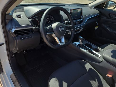 New 2026 Nissan Altima 2.5 SV image 11