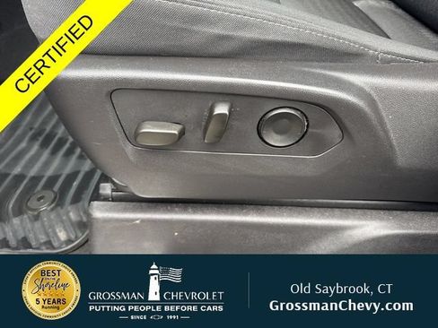 Used 2024 Chevrolet Silverado 1500 LT AWD/4WD image 13