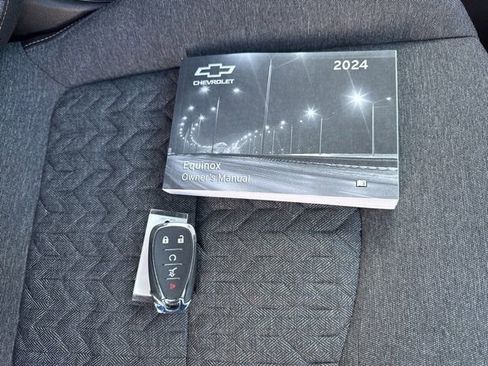 Used 2024 Chevrolet Equinox LT image 22