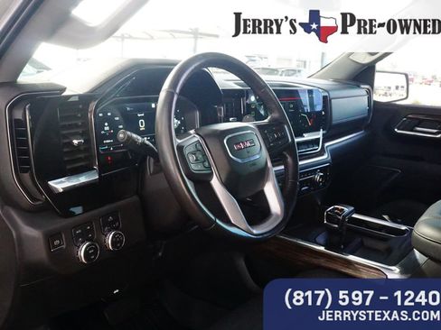 Used 2022 GMC Sierra 1500 Elevation AWD/4WD image 19