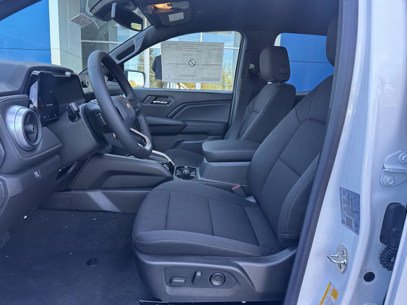 New 2026 Chevrolet Colorado LT RWD image 10