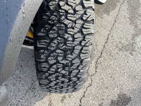 New 2025 Ford Bronco Badlands image 24