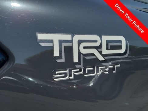 Used 2025 Toyota Tacoma TRD Sport AWD/4WD image 28