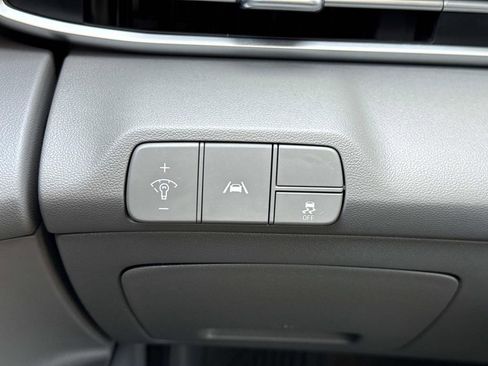 Used 2023 Hyundai Elantra SEL w/ Convenience Package FWD image 13