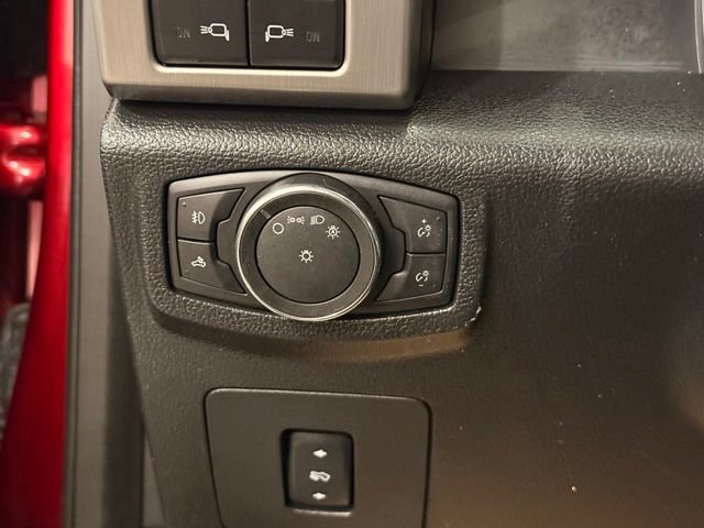 Used 2016 Ford F150 Platinum w/ Equipment Group 701A Luxury AWD/4WD image 12