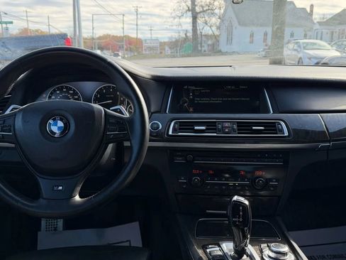 Used 2013 BMW 750i xDrive AWD/4WD image 20
