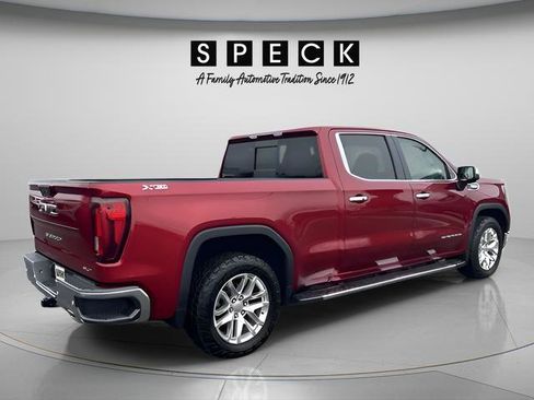 Used 2021 GMC Sierra 1500 SLT w/ SLT Premium Plus Package AWD/4WD image 9