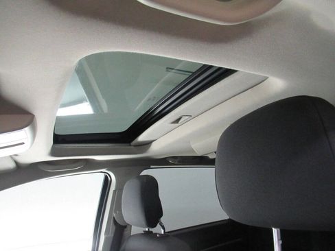 Used 2010 Dodge Journey SXT w/ Flexible Seating Group image 13