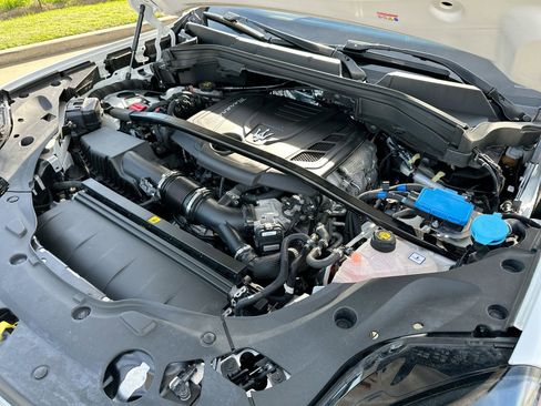 Used 2023 Maserati Grecale GT AWD/4WD image 27