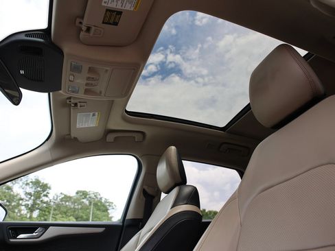 Used 2020 Ford Escape SEL AWD/4WD image 23