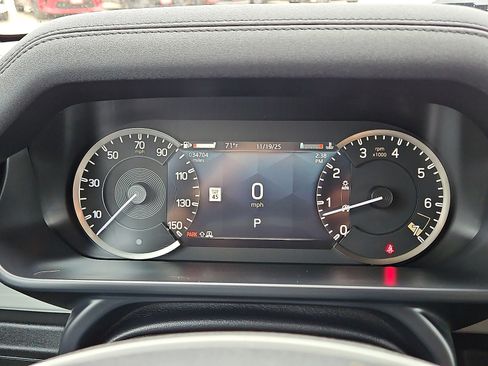 Used 2023 Land Rover Defender 110 image 19