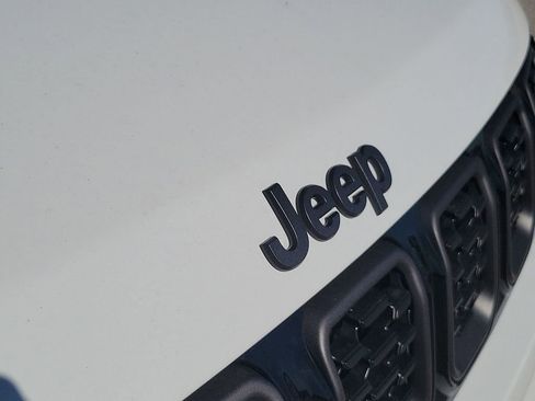 New 2026 Jeep Compass Latitude AWD/4WD image 40