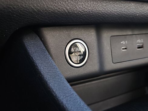 Certified 2023 Nissan Rogue SV w/ SV Premium Package image 22