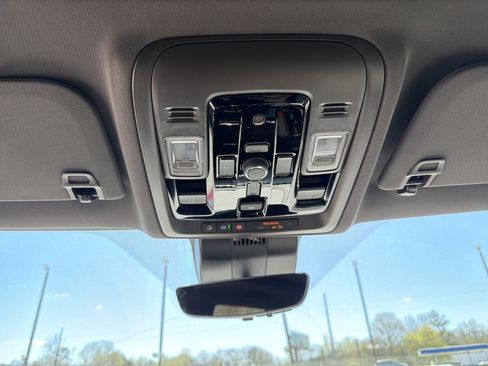 New 2026 GMC Yukon XL Elevation w/ Elevation Premium Package image 31