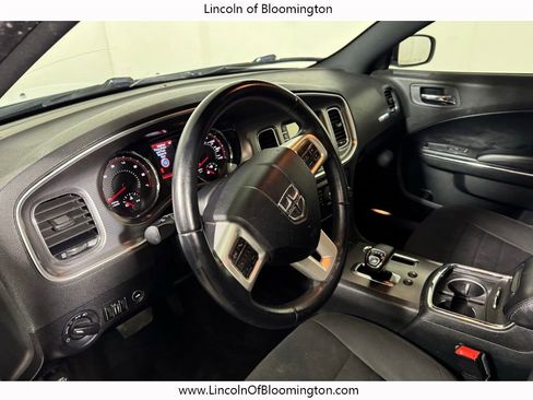 Used 2013 Dodge Charger SE w/ Connectivity Group image 26