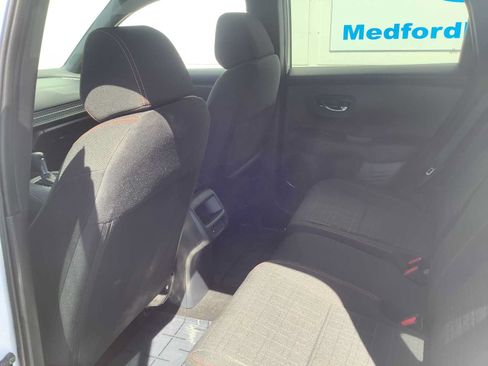 Used 2025 Honda HR-V Sport image 12