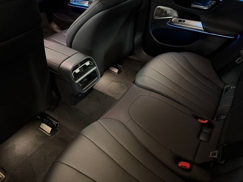 New 2027 Mercedes-Benz E 350 Sedan image 11