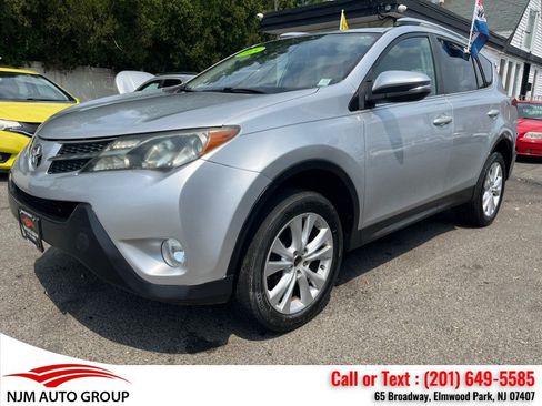 Used 2015 Toyota RAV4 Limited AWD/4WD image 4