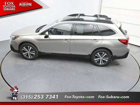 Used 2019 Subaru Outback 2.5i Limited AWD/4WD image 32