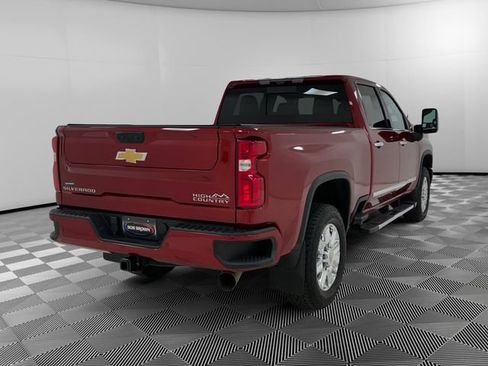 Used 2024 Chevrolet Silverado 2500 High Country w/ High Country Premium Package AWD/4WD image 4