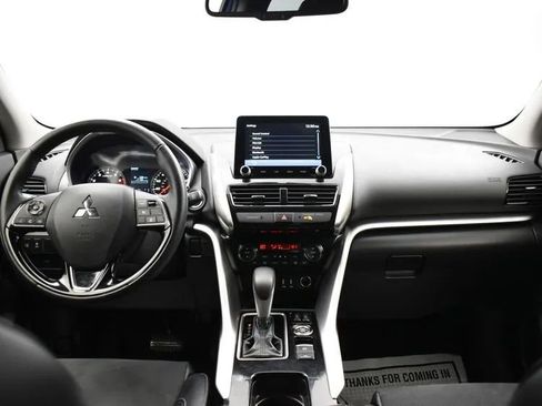 Used 2024 Mitsubishi Eclipse Cross SE image 19