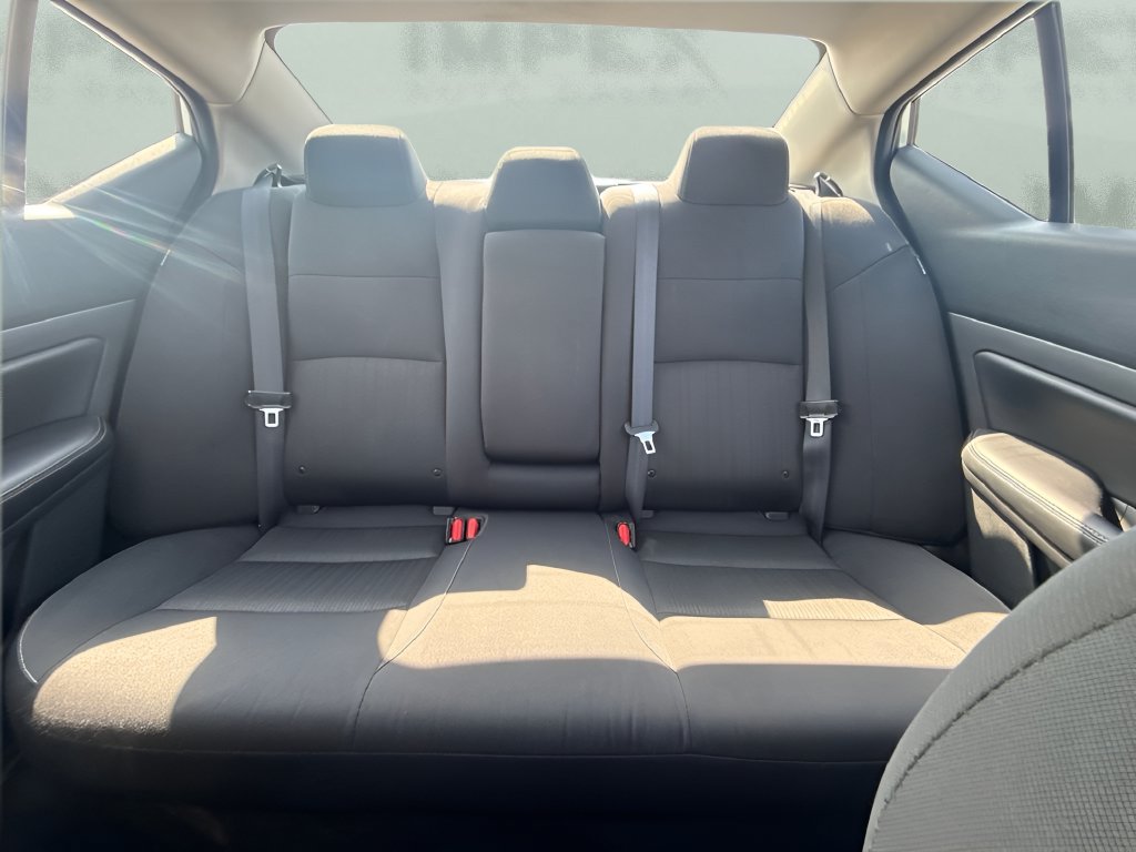 Used 2025 Nissan Altima 2.5 SV FWD image 10