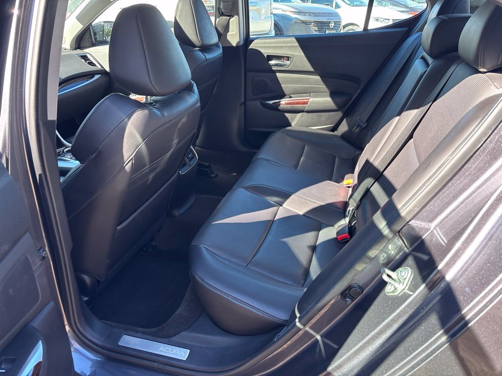 Used 2017 Acura TLX w/ Technology Package FWD image 15