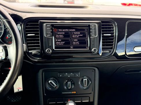 Used 2017 Volkswagen Beetle 1.8T S image 20