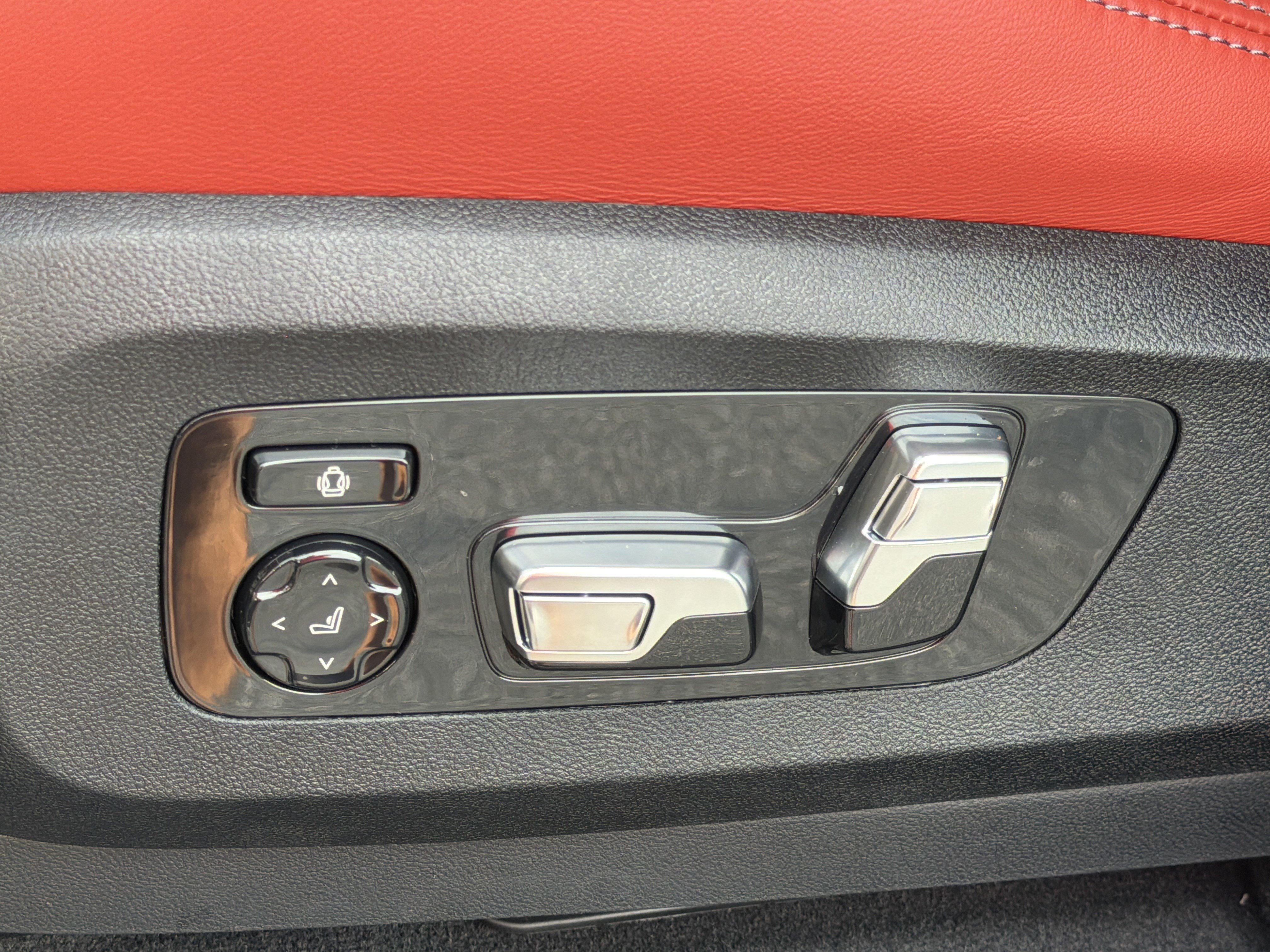 New 2026 BMW X5 M Competition w/ Executive Package AWD/4WD image 19