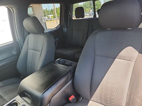 Used 2018 Ford F150 XLT w/ Equipment Group 302A Luxury AWD/4WD image 15