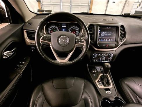 Used 2015 Jeep Cherokee Limited AWD/4WD image 5