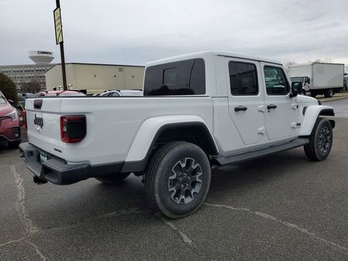 New 2026 Jeep Gladiator Sport image 6