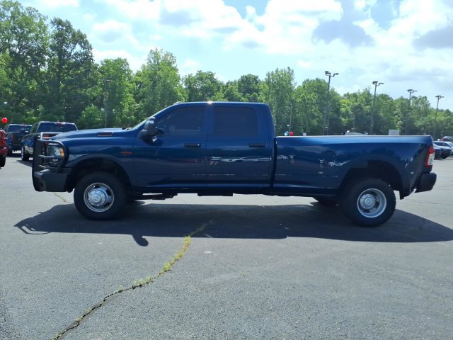Used 2024 RAM 3500 Tradesman AWD/4WD image 4