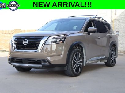 Used 2025 Nissan Pathfinder Platinum