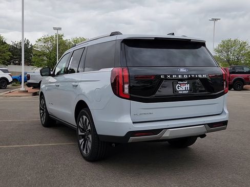 New 2026 Ford Expedition Platinum AWD/4WD image 18