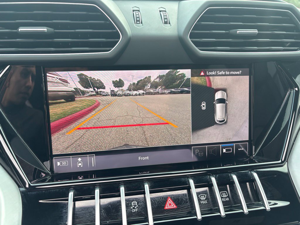 Used 2021 Lamborghini Urus AWD/4WD image 15