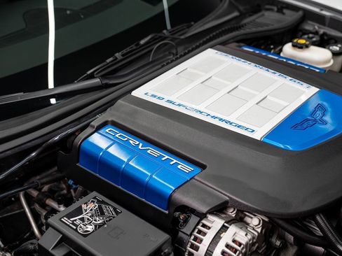 Used 2013 Chevrolet Corvette ZR1 w/ Battery Protection Package RWD image 18