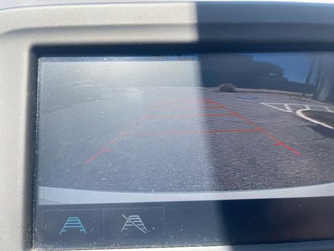 Used 2017 Chevrolet Malibu Hybrid FWD image 13