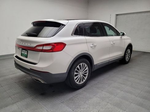 Used 2016 Lincoln MKX Select w/ Select Plus Package image 9