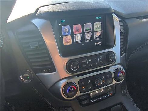 Used 2016 Chevrolet Suburban LT w/ Luxury Package image 13