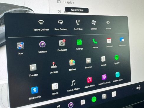 Used 2020 Tesla Model Y Long Range image 36