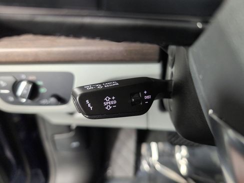 Certified 2025 Audi Q5 2.0T Premium Plus w/ Premium Plus Package image 15