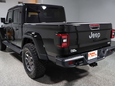 Used 2021 Jeep Gladiator Overland w/ Popular Equipment Package image 10