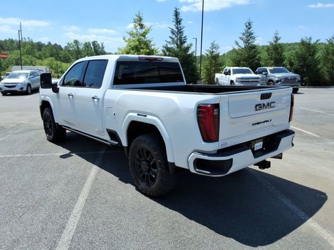 Used 2025 GMC Sierra 2500 Denali Ultimate AWD/4WD image 7