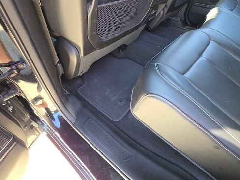 Used 2023 Jeep Grand Cherokee Limited AWD/4WD image 20