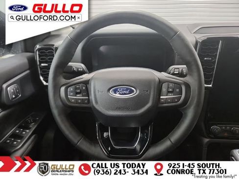 Used 2025 Ford Ranger Lariat w/ FX4 Off-Road Package image 12