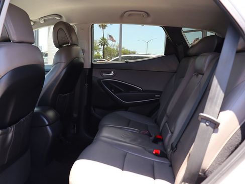 Used 2017 Hyundai Santa Fe Sport FWD image 31