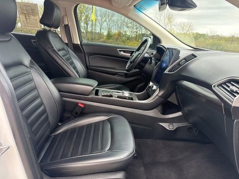Used 2023 Ford Edge SEL image 37