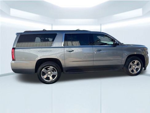 Used 2018 Chevrolet Suburban LT w/ Max Trailering Package image 8