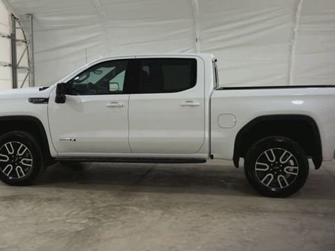 New 2026 GMC Sierra 1500 AT4 AWD/4WD image 6